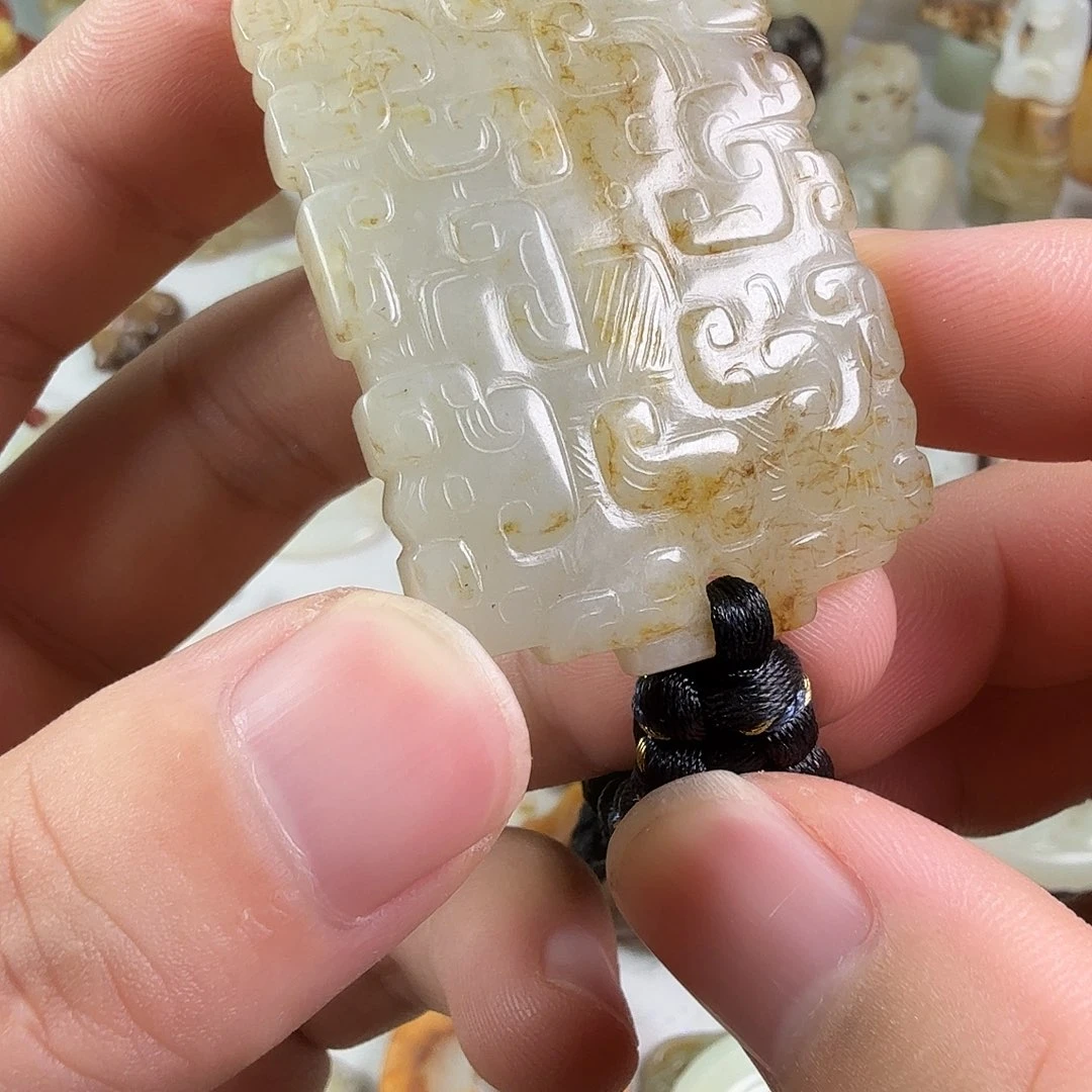 一***心未镶嵌和田玉（糖玉）车挂