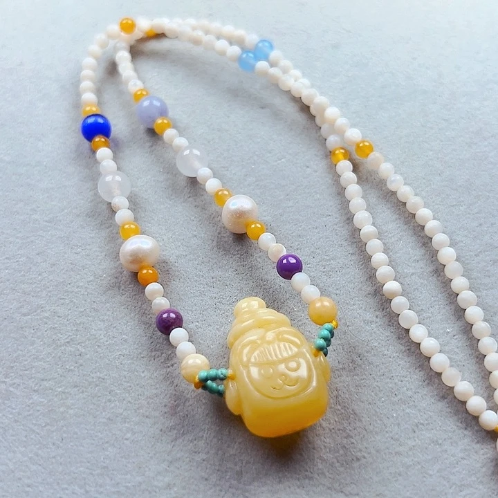 未镶嵌颈饰琥珀小奶瓶