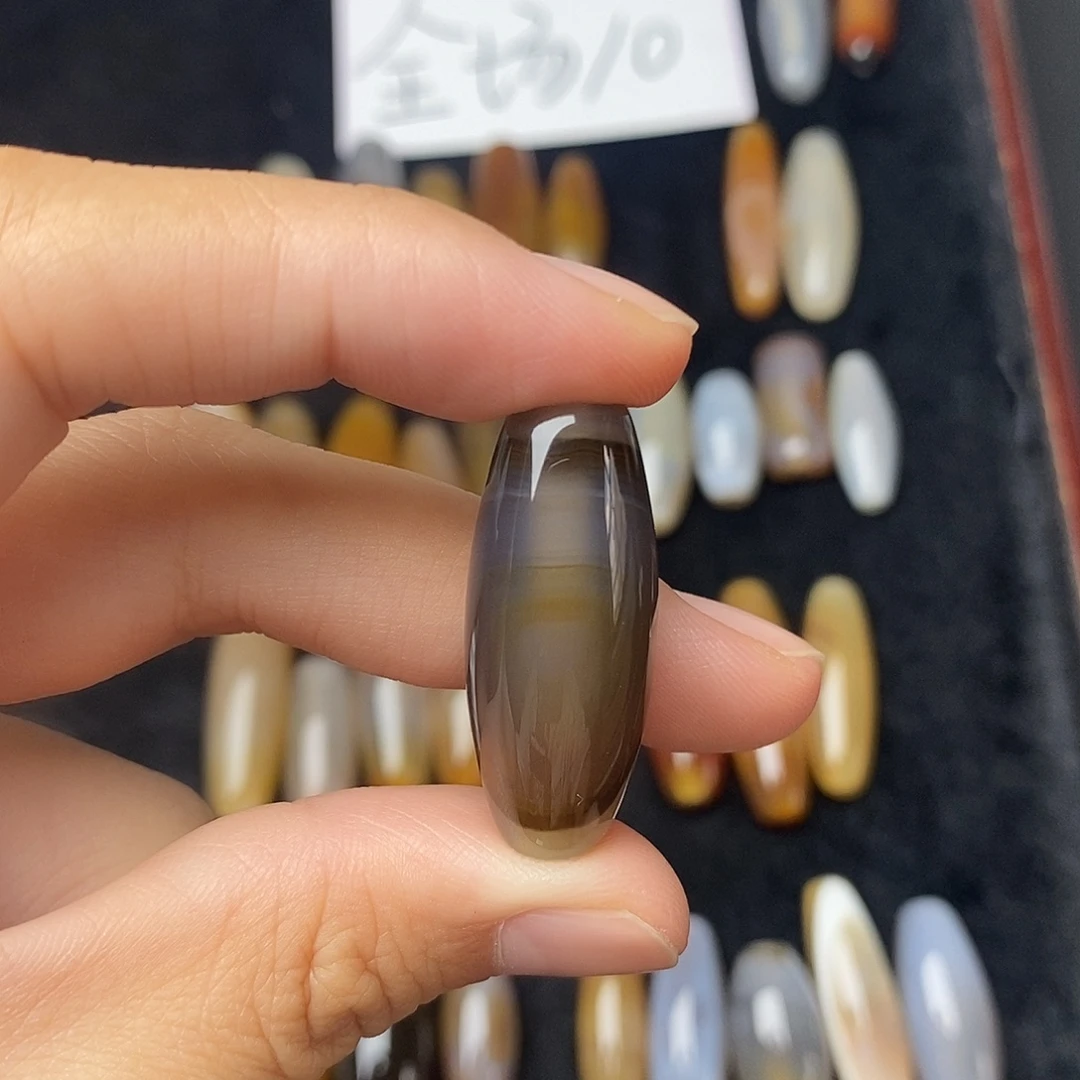 用***4未镶嵌颈饰玛瑙/玉髓