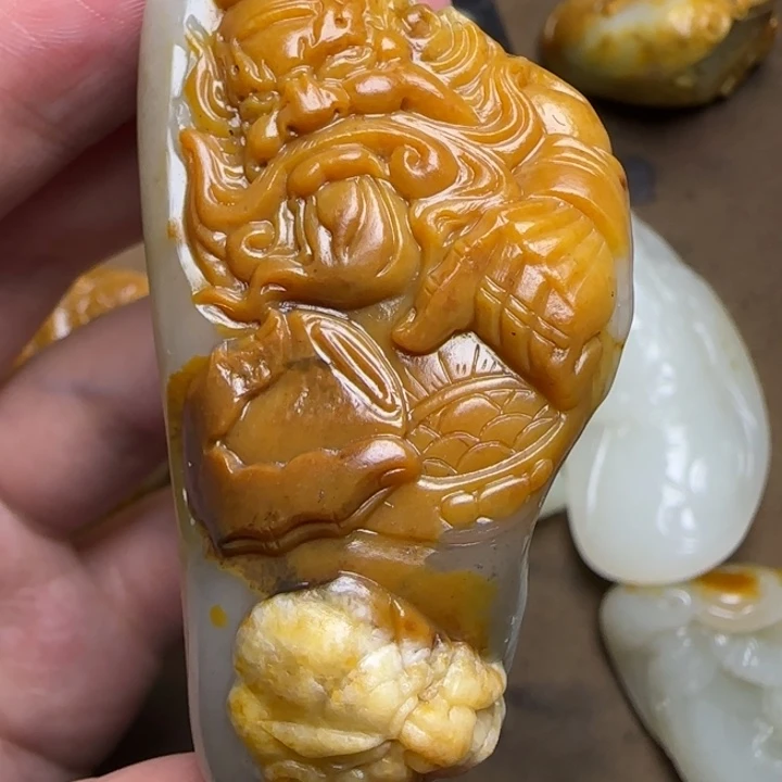 不***多和田玉未镶嵌挂件