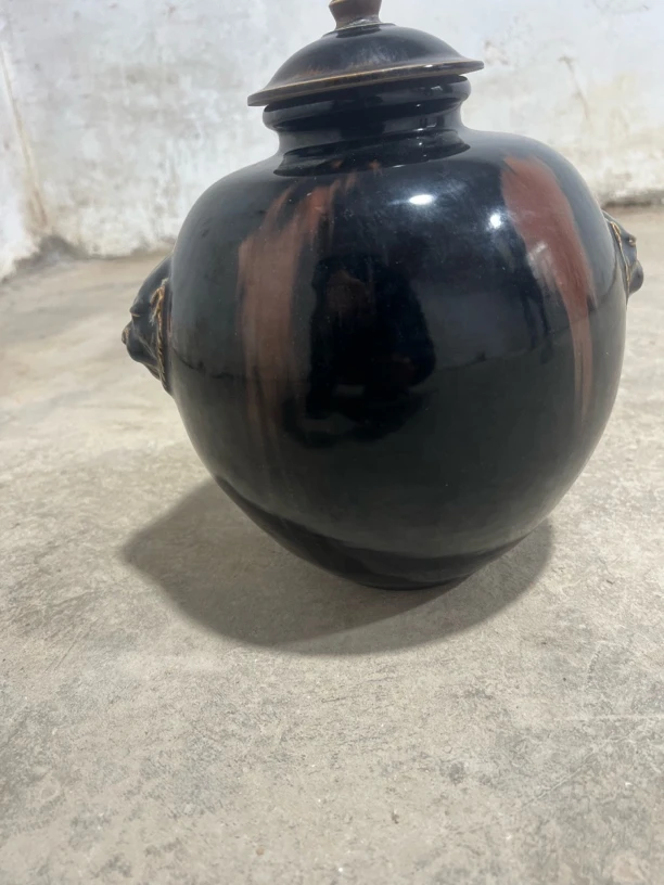 手工制作陶瓷摆件