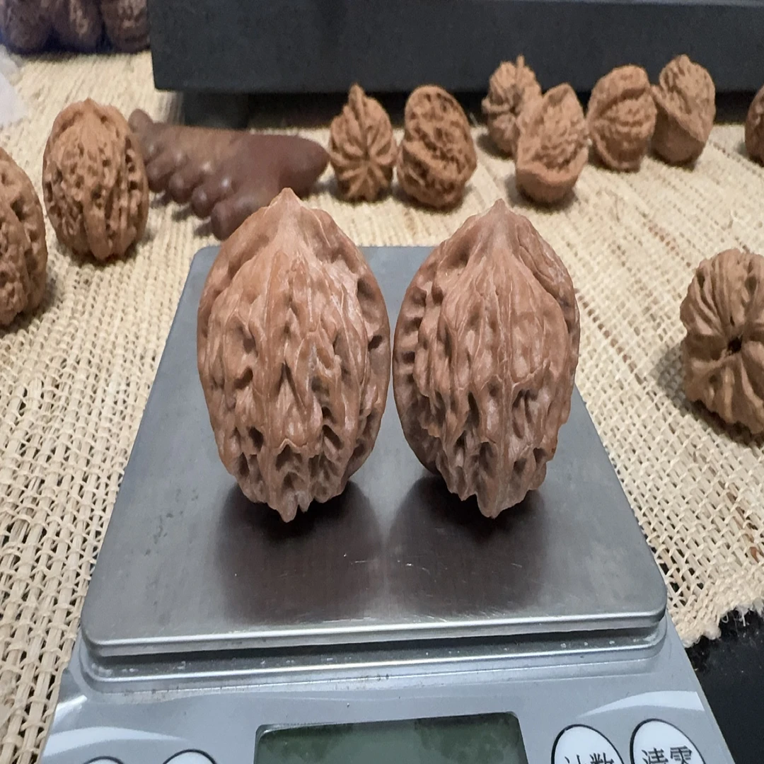 山西太行山野生麻核桃