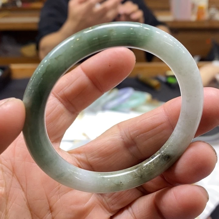 翡翠未镶嵌手镯翡翠手镯51-53，卡8