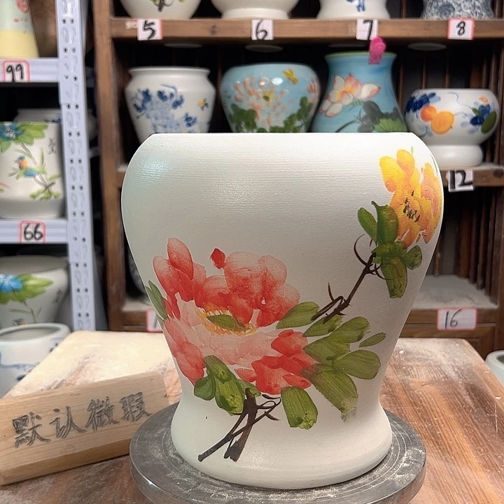 陶鱼尾红牡丹陶瓷