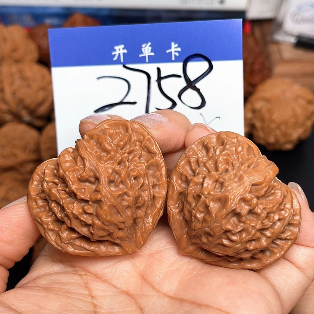文玩核桃吊坠宫灯42尺。