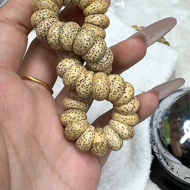 星月菩提手串383傲世黄星月菩提猪大肠13单圈