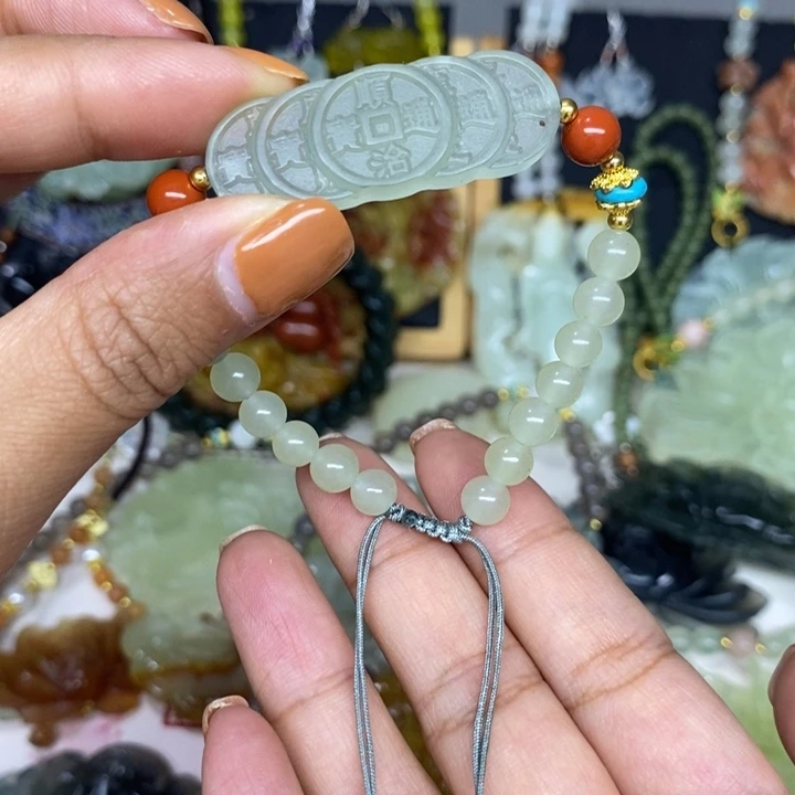 蛇纹石玉未镶嵌吊坠