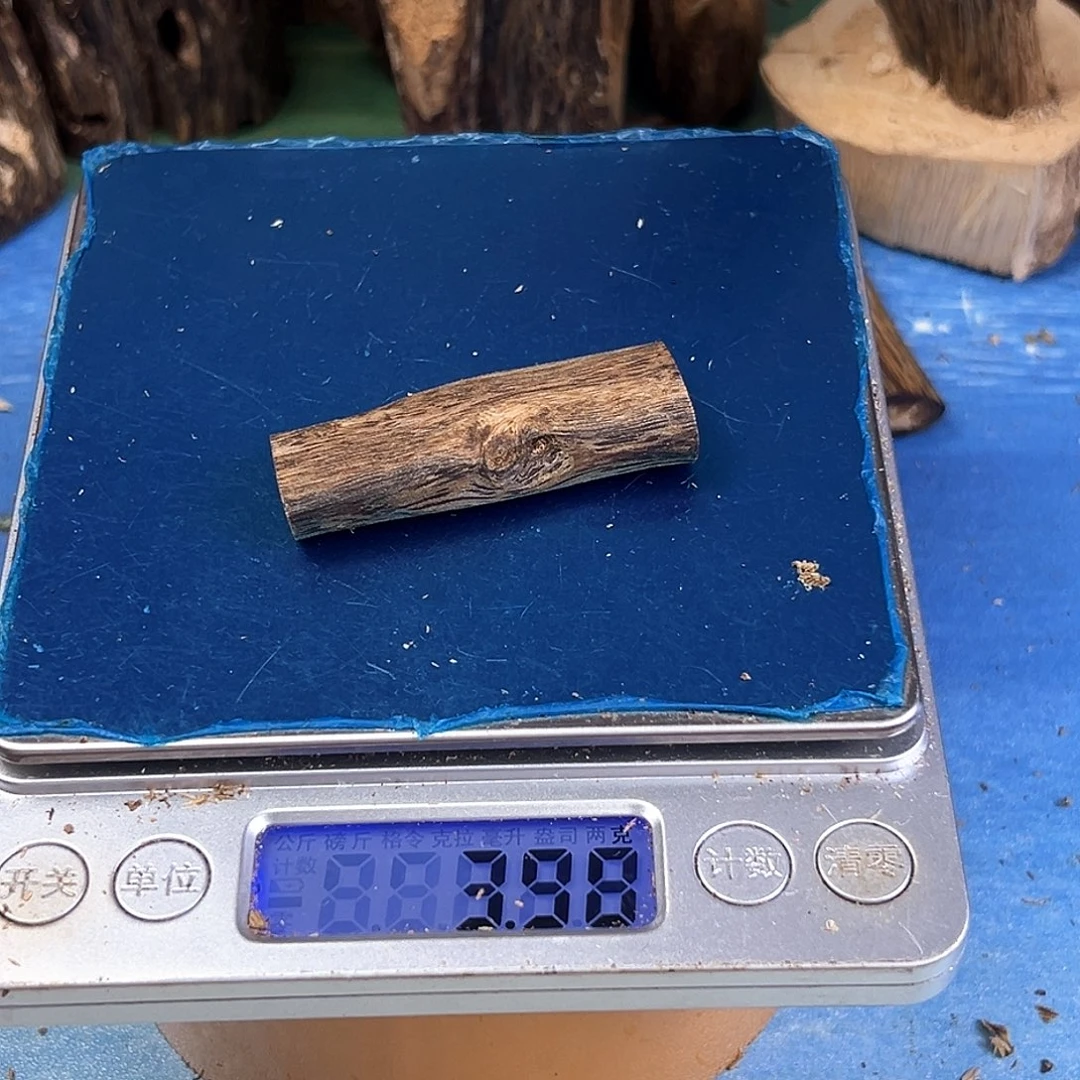 香料绿奇楠平安无事牌4克