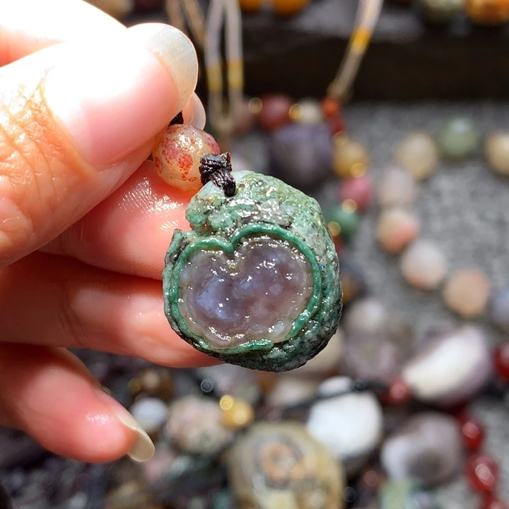 玛瑙/玉髓未镶嵌珠宝半成品