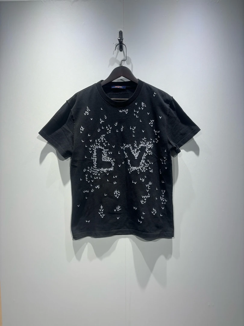 99新 LouisVuitton/路易威登 字母logo刺绣短袖/s码/0193