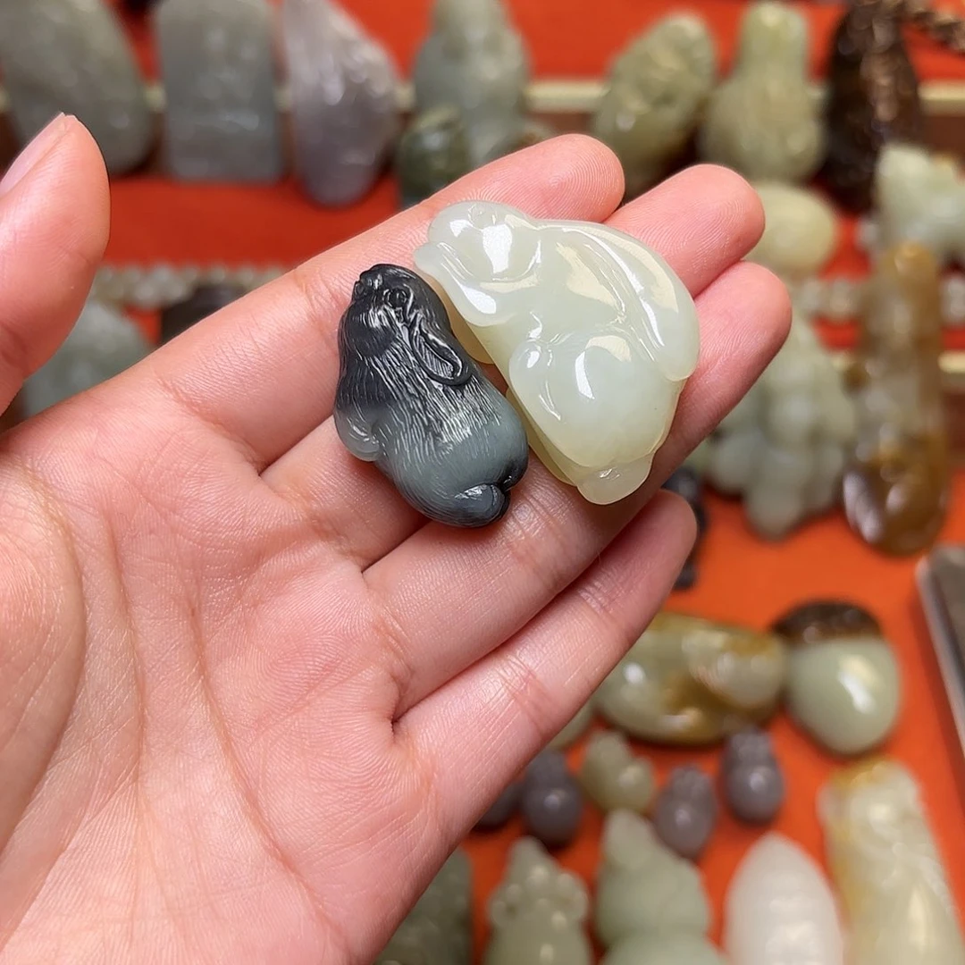 颈饰未镶嵌和田玉维**亚