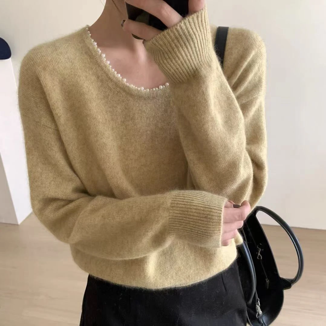 秋季新款韩版时尚温柔风钉珠U领针织打底衫H754