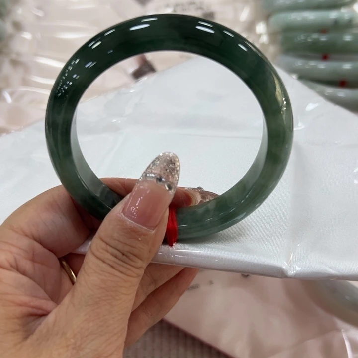 清***果翡翠未镶嵌手镯翡翠手镯