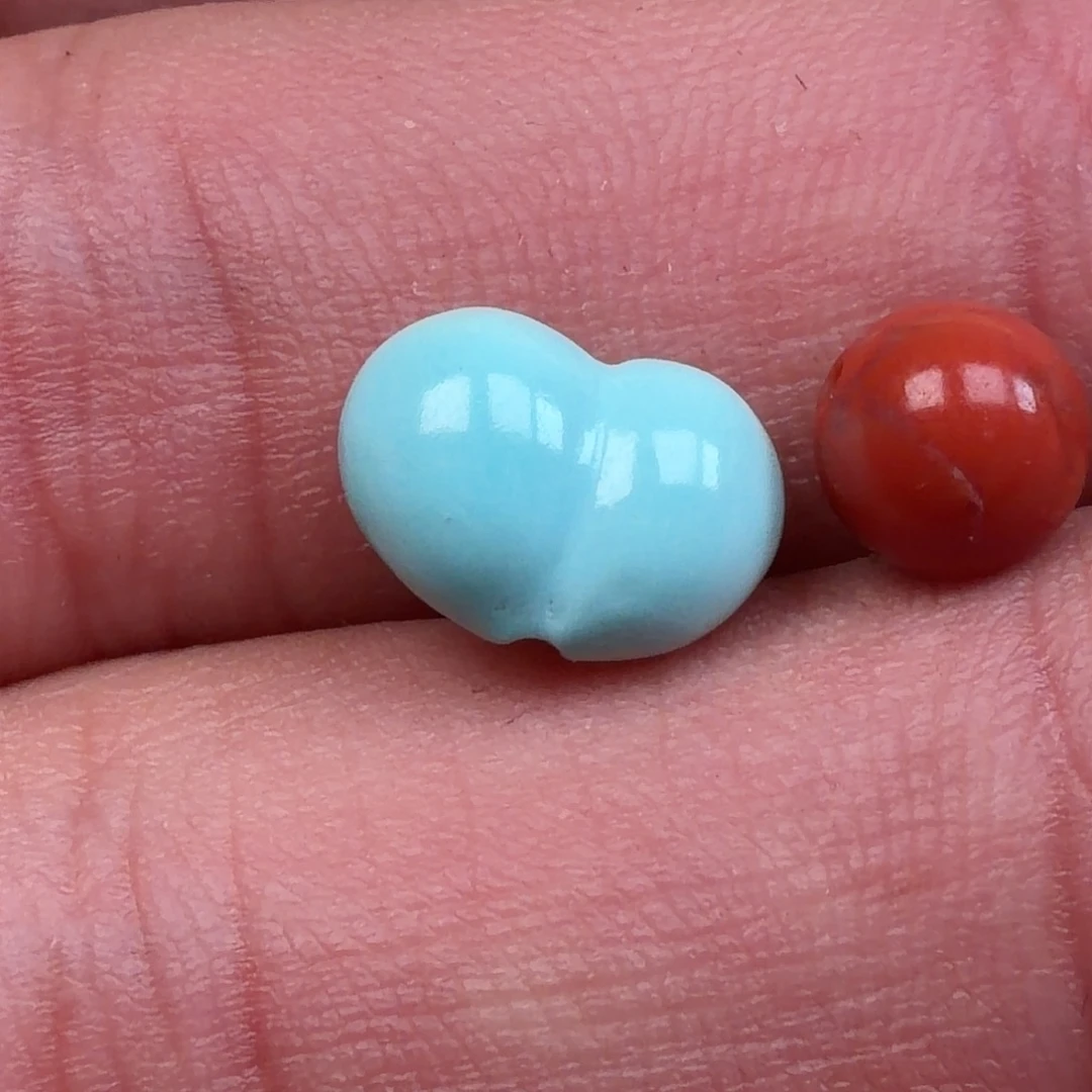 沐***琳南红玛瑙未镶嵌珠宝奇石