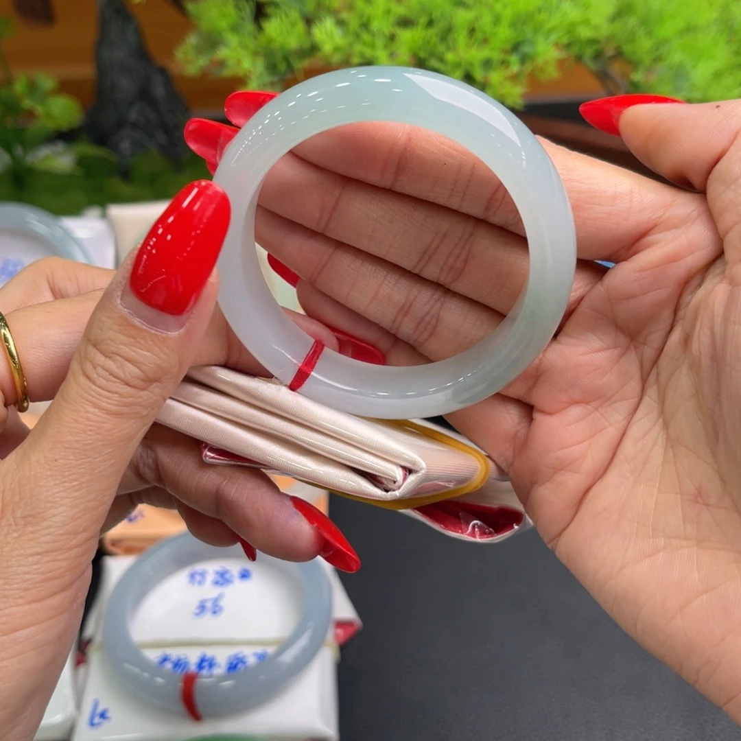 翡翠足银镶嵌手镯缅甸