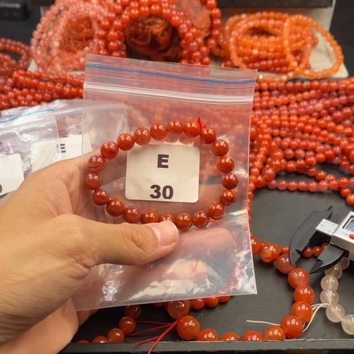 南红玛瑙未镶嵌多样性发货默认微瑕称重9mm