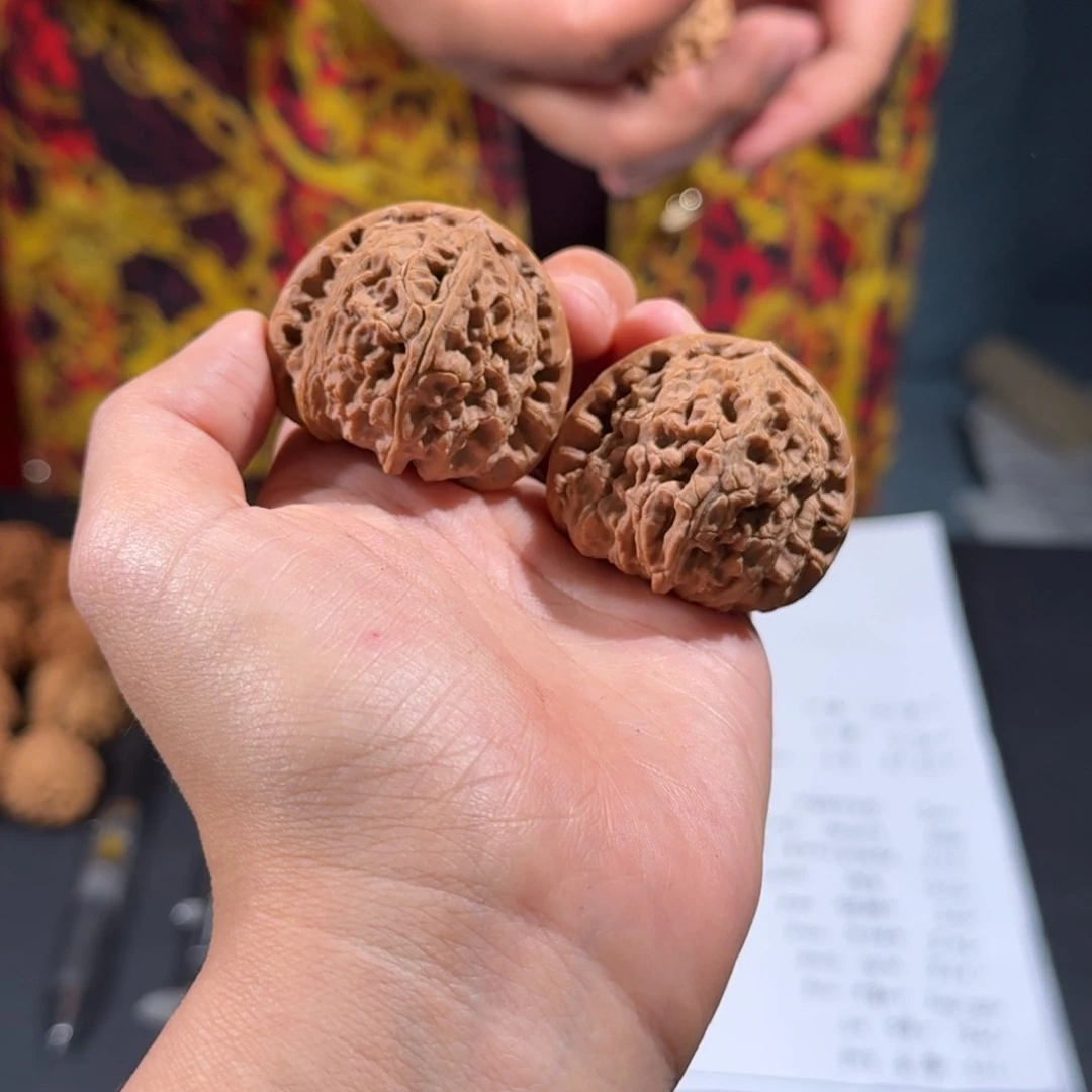 文玩核桃把件174号三角白