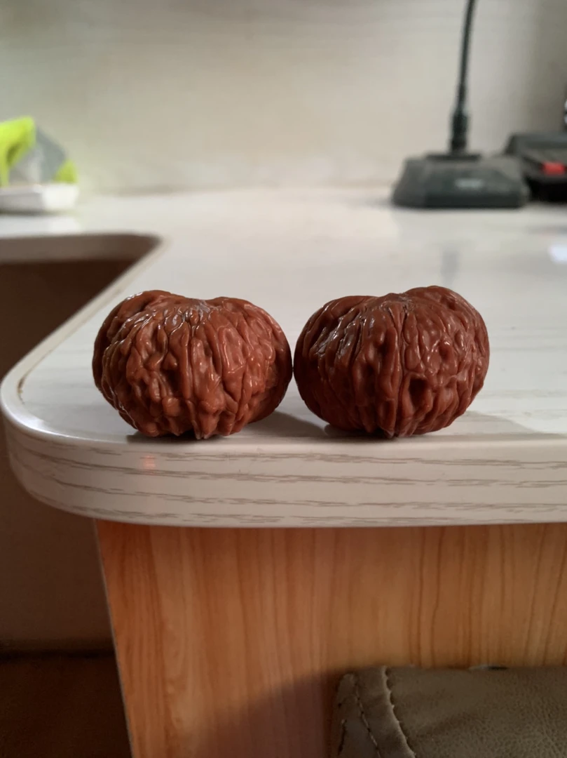 健身按摩手掌穴位麻核桃三棱核桃铁锤练手手盘对苹果园核桃