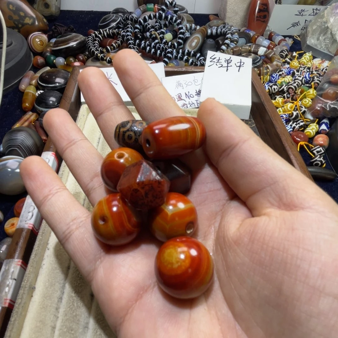 阿***）玛瑙/玉髓未镶嵌珠宝半成品