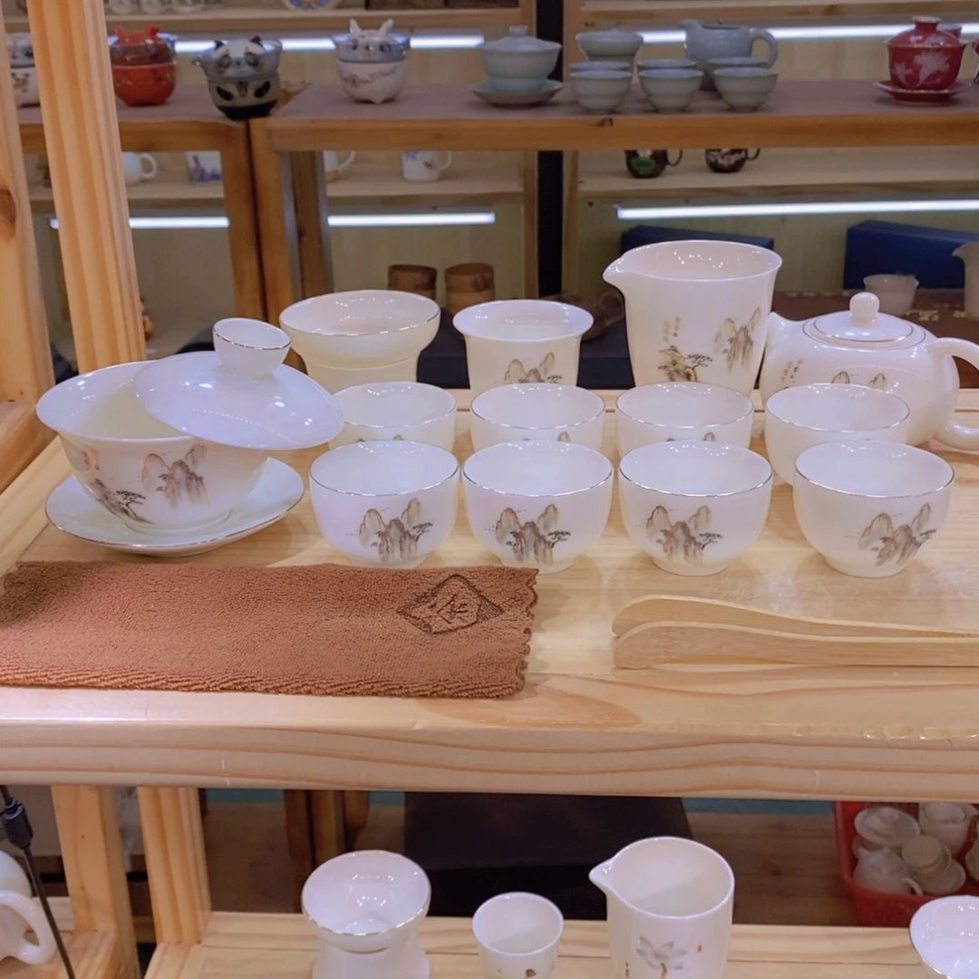 不止中国白羊脂玉瓷