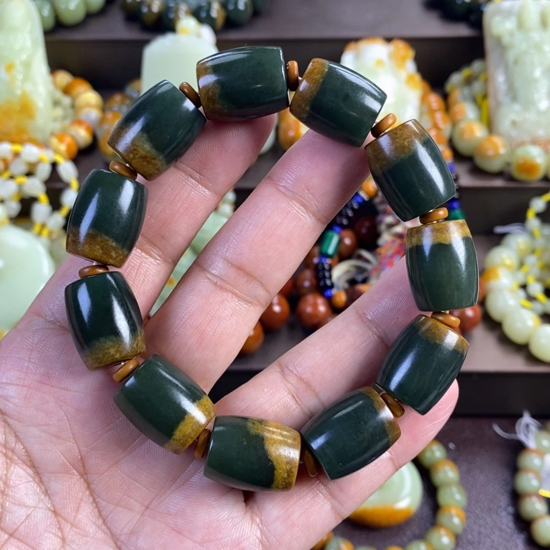 透闪石质玉未镶嵌手串