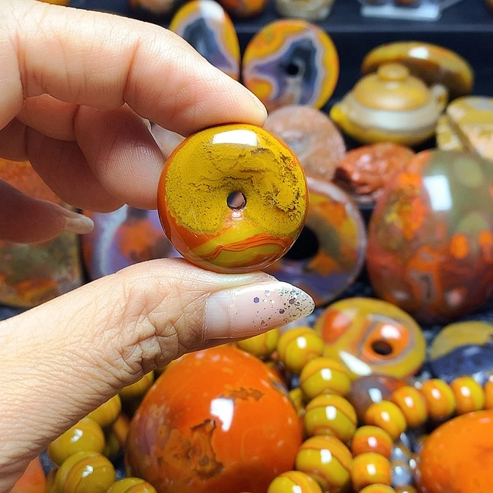 缘***…玛瑙/玉髓合金颈饰