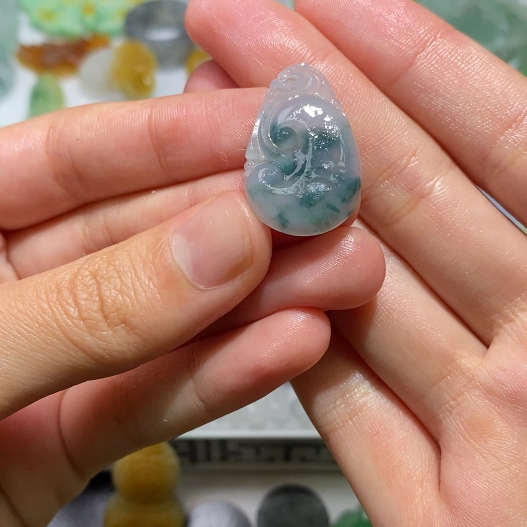 定制翡翠未镶嵌吊坠