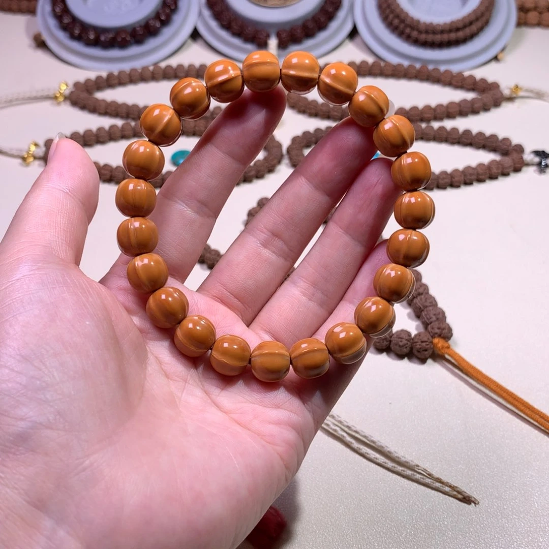 金刚菩提吊坠猴头鲨鱼鳍