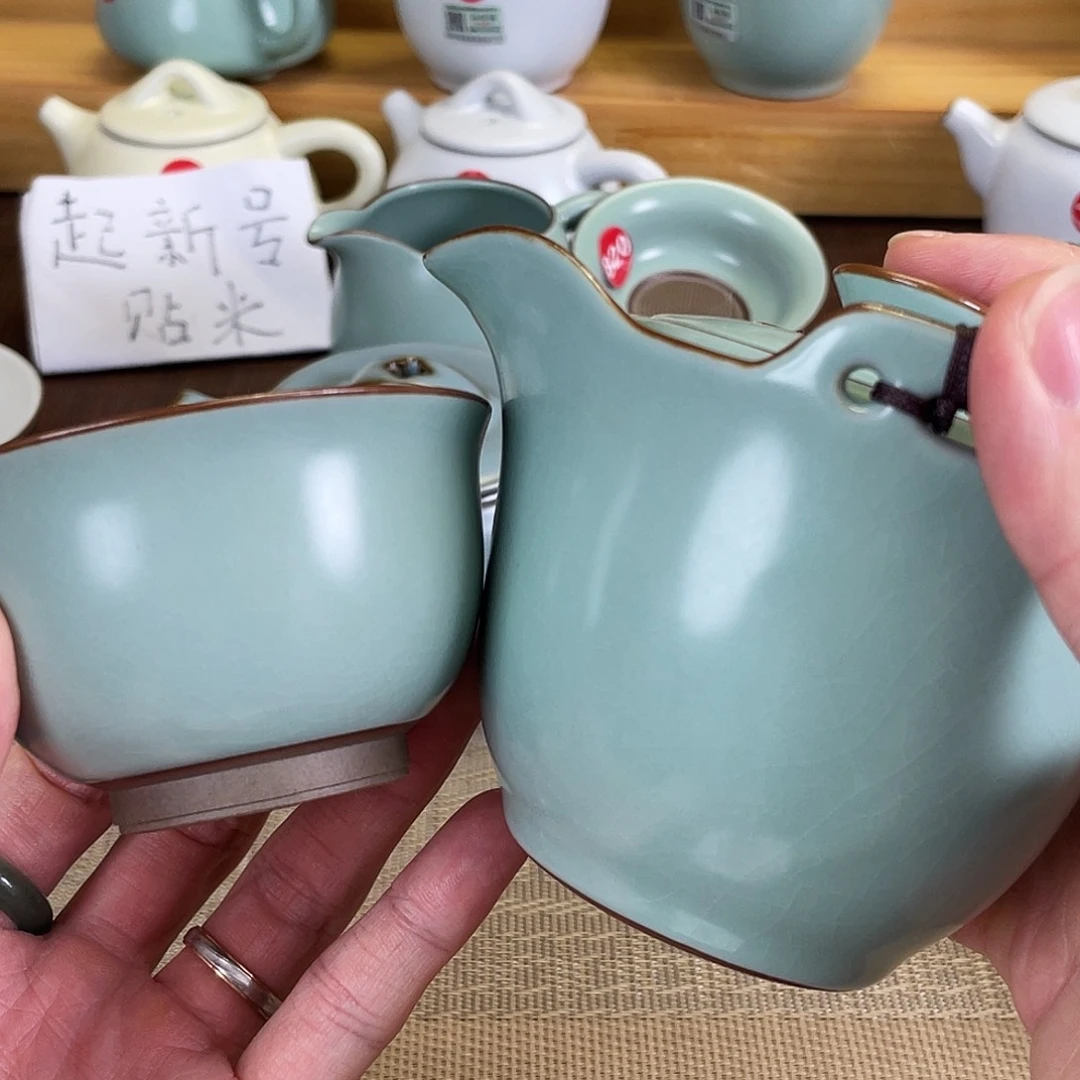 瓷片。。。。。。。。。。。。。