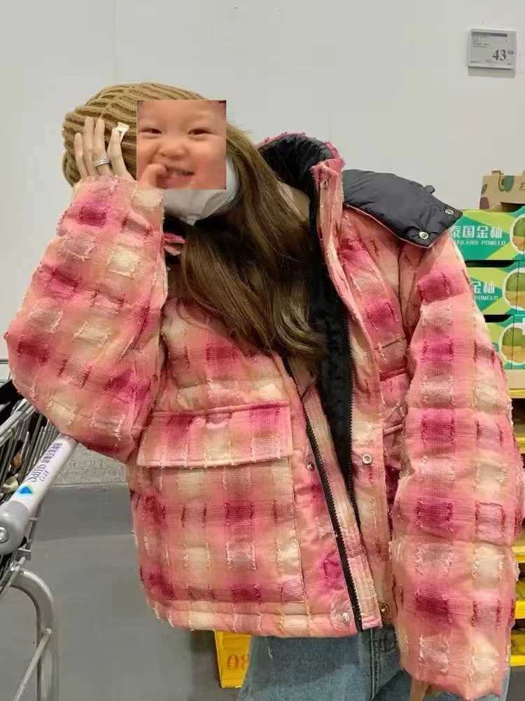 8967拼色粉格冬款外套on退on换～（无售后）