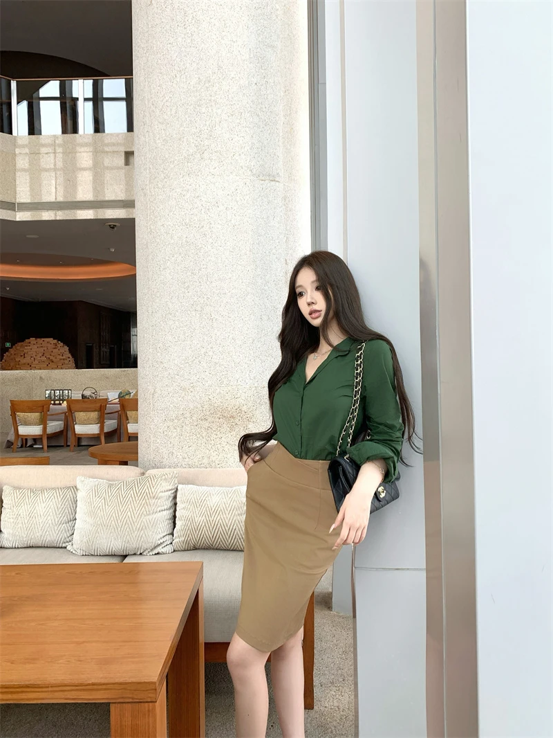 法式轻熟风气质绿色长袖衬衫+复古高腰半身裙轻职极简风时尚套装