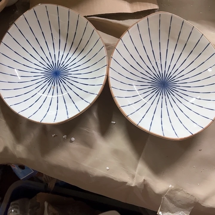 小**瓣陶瓷制品瑕疵处理