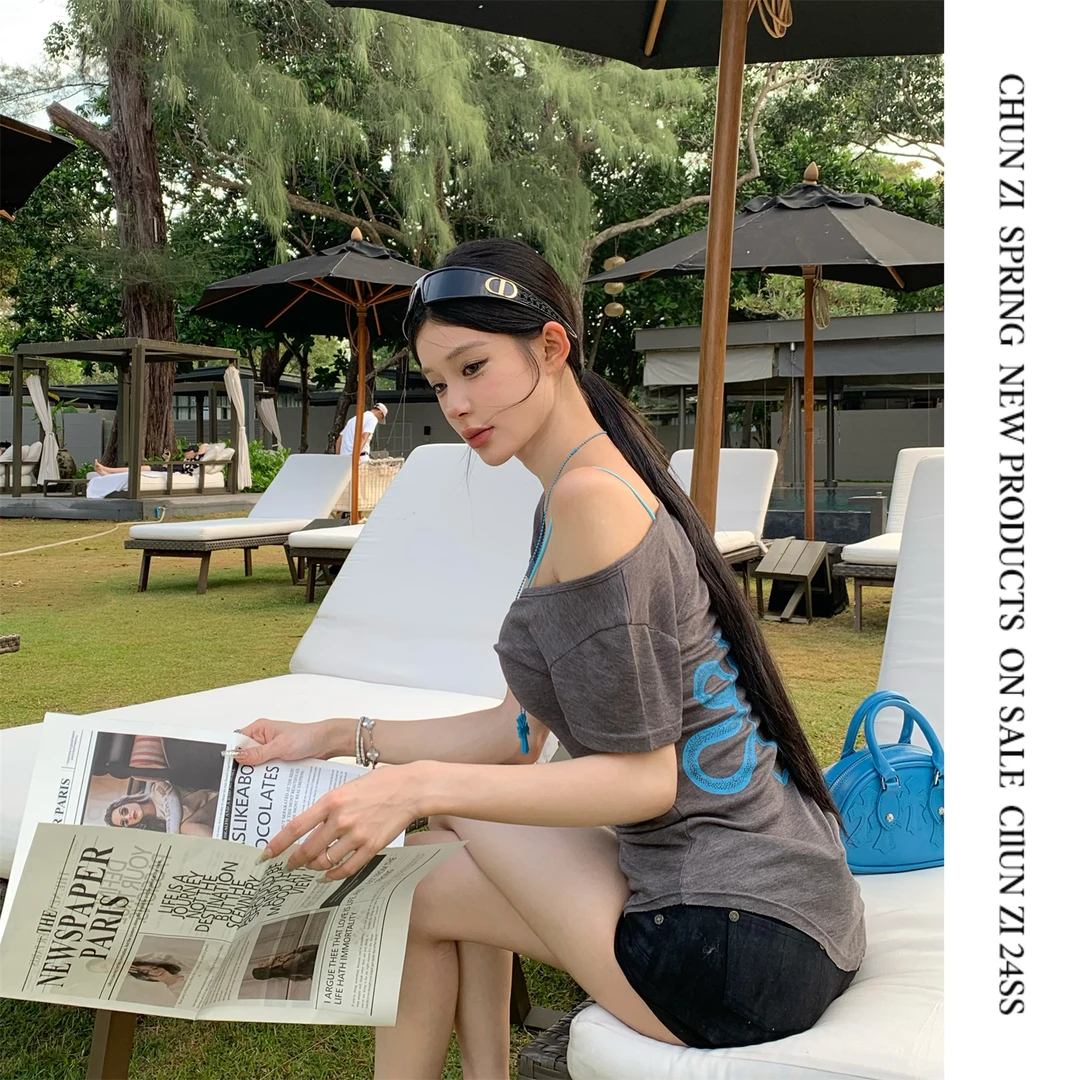 【CHUN ZI】双蛇印花设计感25春夏新款修身显瘦透气辣妹修身T恤