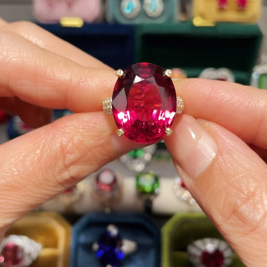 戒指18K金镶嵌碧玺15.7ct