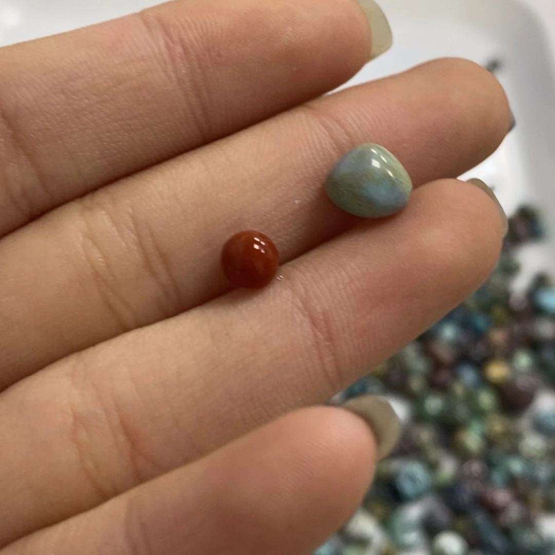 南红玛瑙未镶嵌珠宝奇石