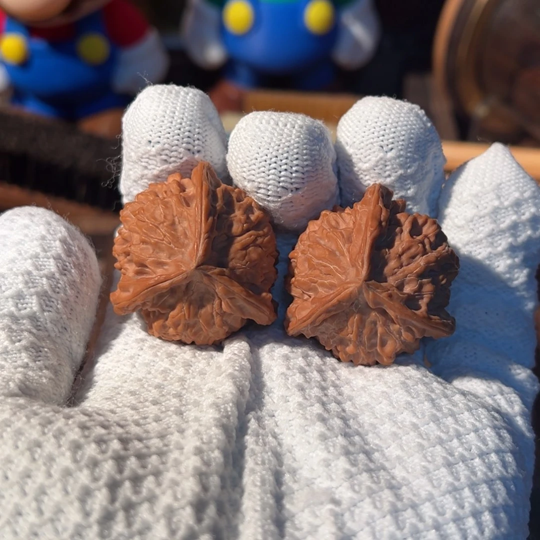 文玩核桃把件全品盘山三棱38