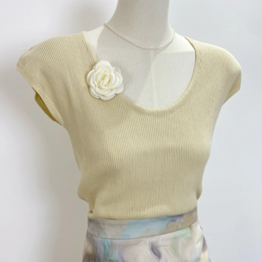 【U领显瘦针织上衣】简约百搭