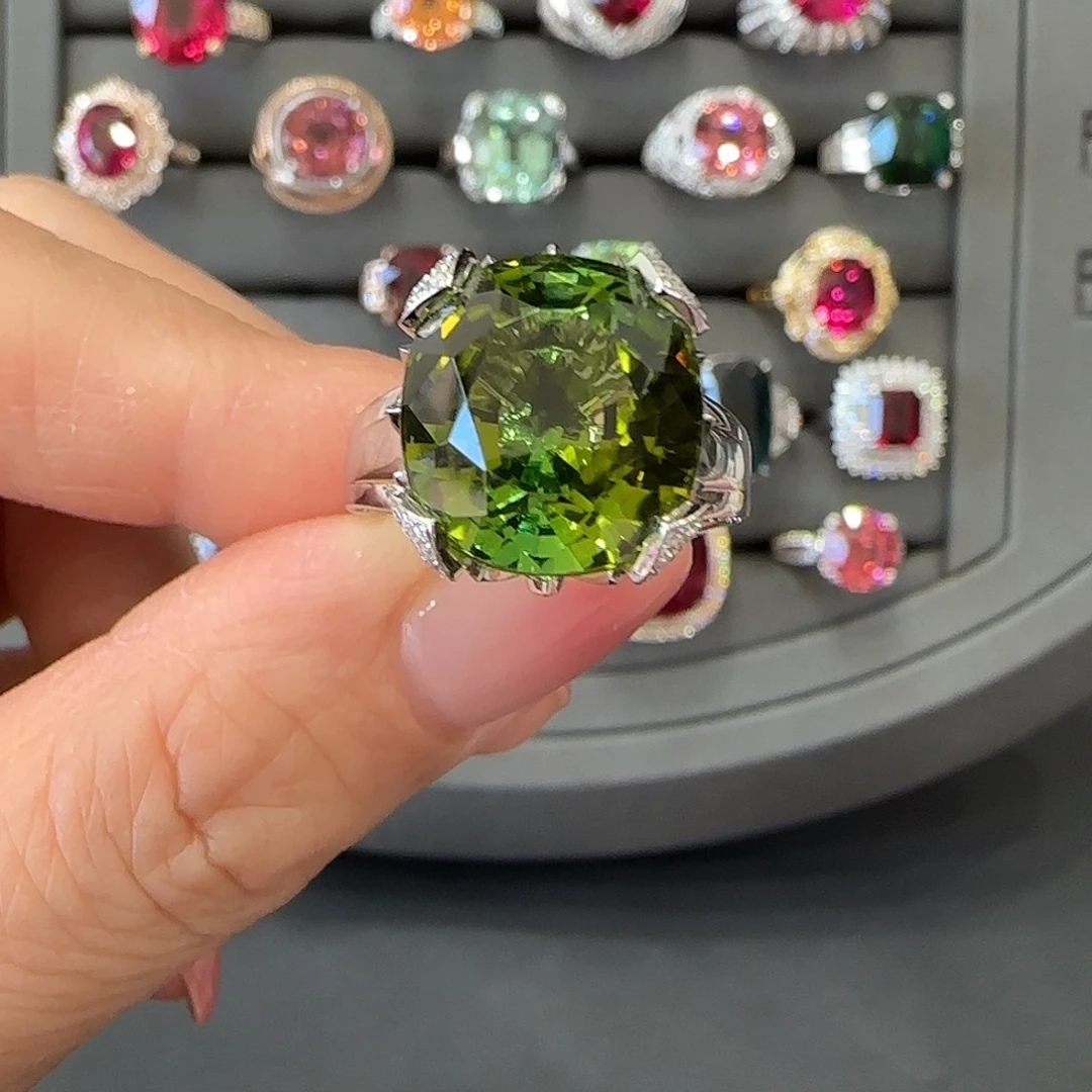 碧玺18K金镶嵌戒指13.3ct