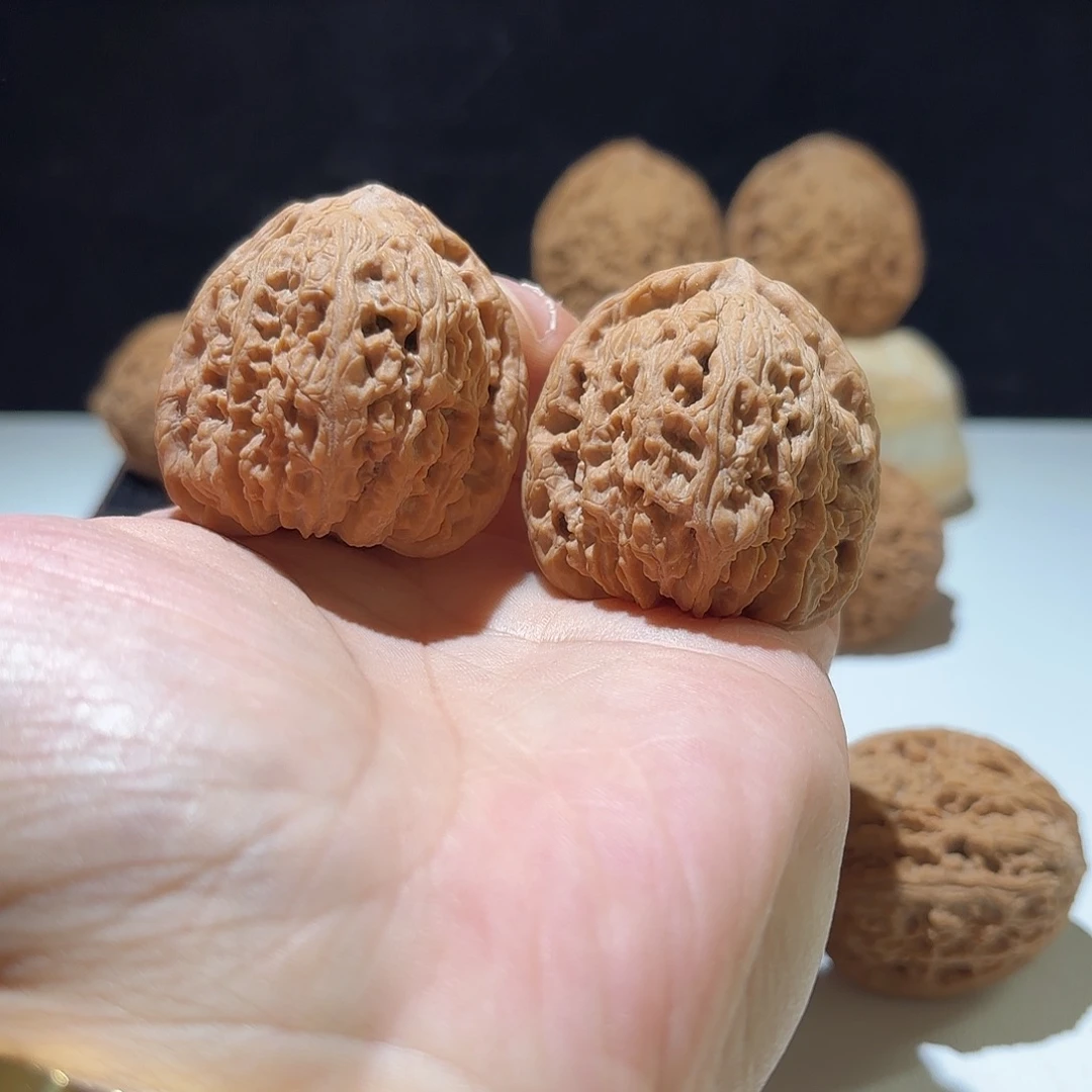 卡***g吊坠桃核涿鹿南将 40凹底