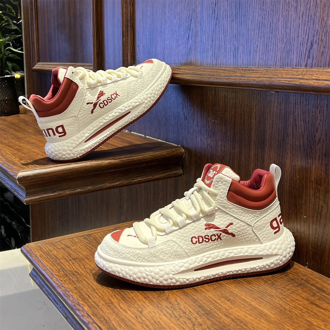 男鞋2026春季新款中帮皮面透气拼色休闲鞋潮流时尚轻质厚底运动鞋