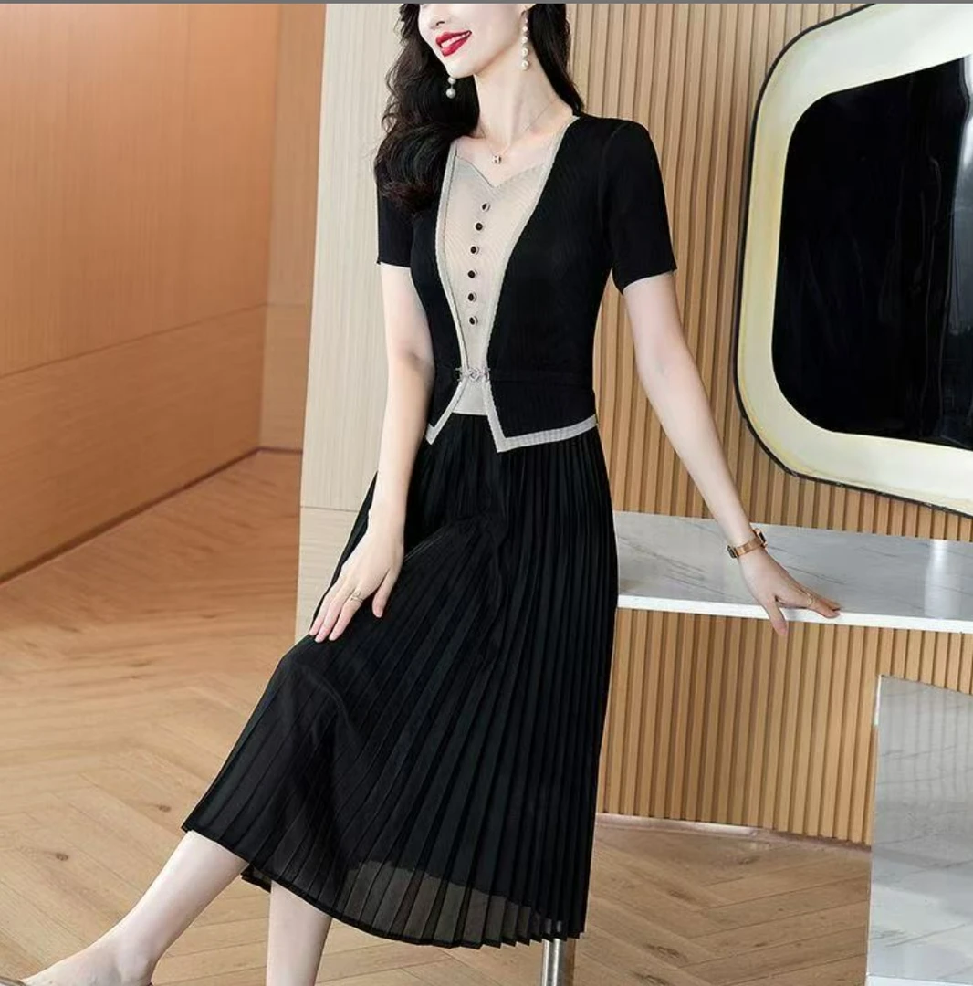 3668#黑色时尚v领拼接收腰显瘦百褶连衣裙中长款褶皱夏季气质裙子