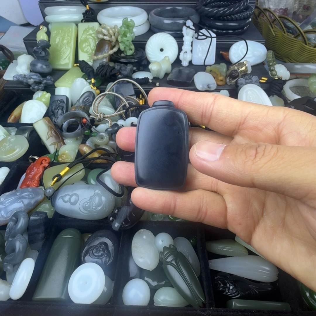 和田玉未镶嵌吊坠(不含链)