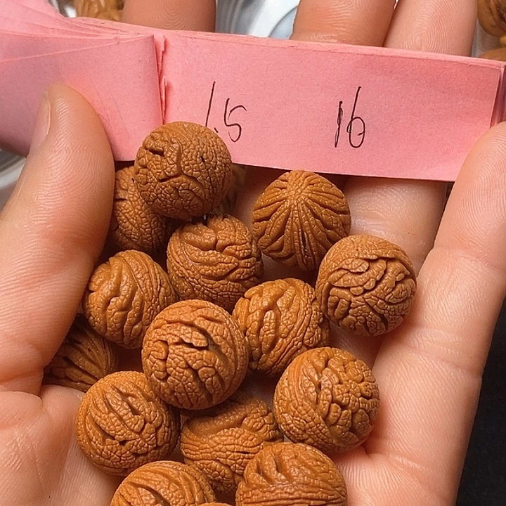 吊坠桃核陕西秦岭山桃核