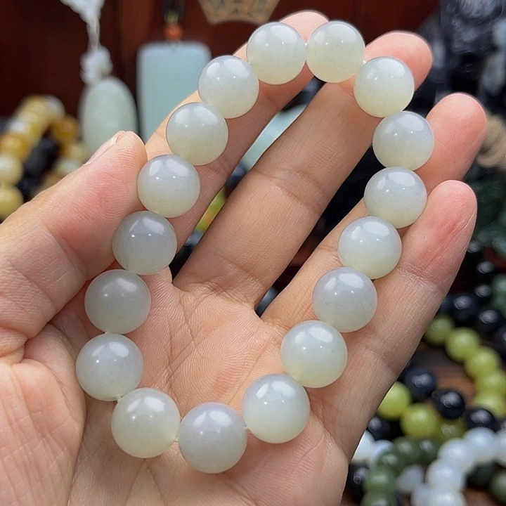 羽***栩手串未镶嵌和田玉