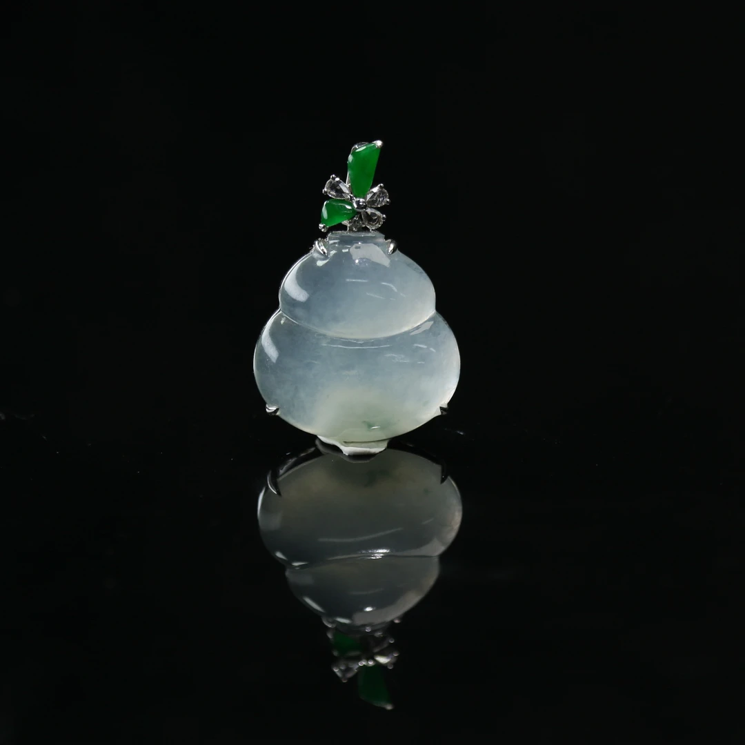 11天然缅甸翡翠A货冰葫芦/600251/北京银座拍卖