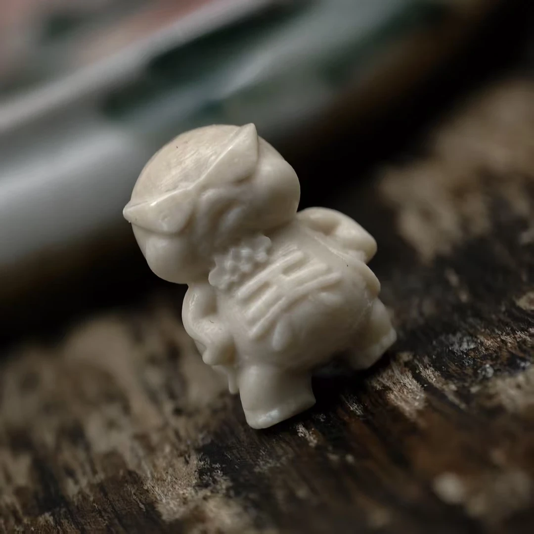 T651【神气龟】精猛犸象牙17.3*12.7左右文玩配珠侧挂背云精工配饰