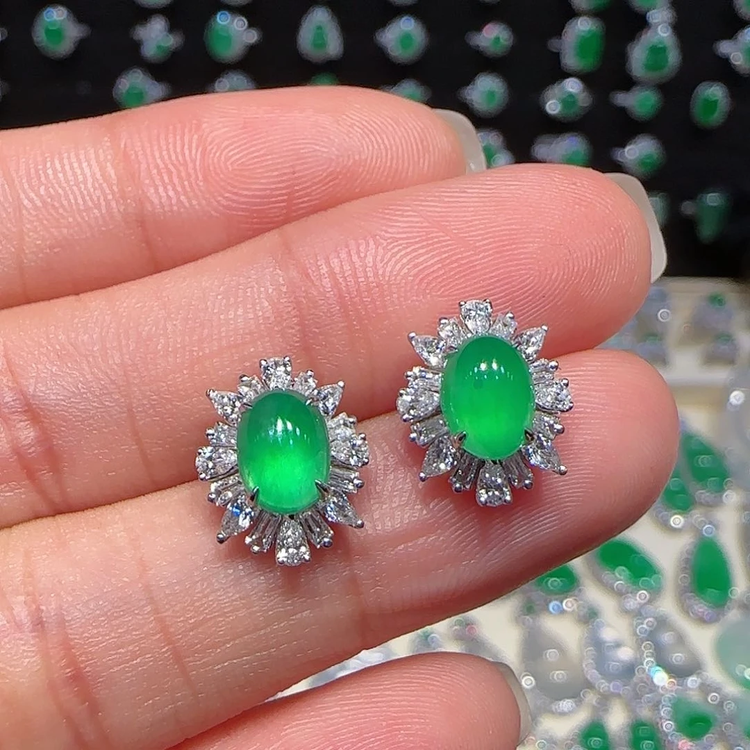 翡翠耳钉18K金镶嵌耳钉