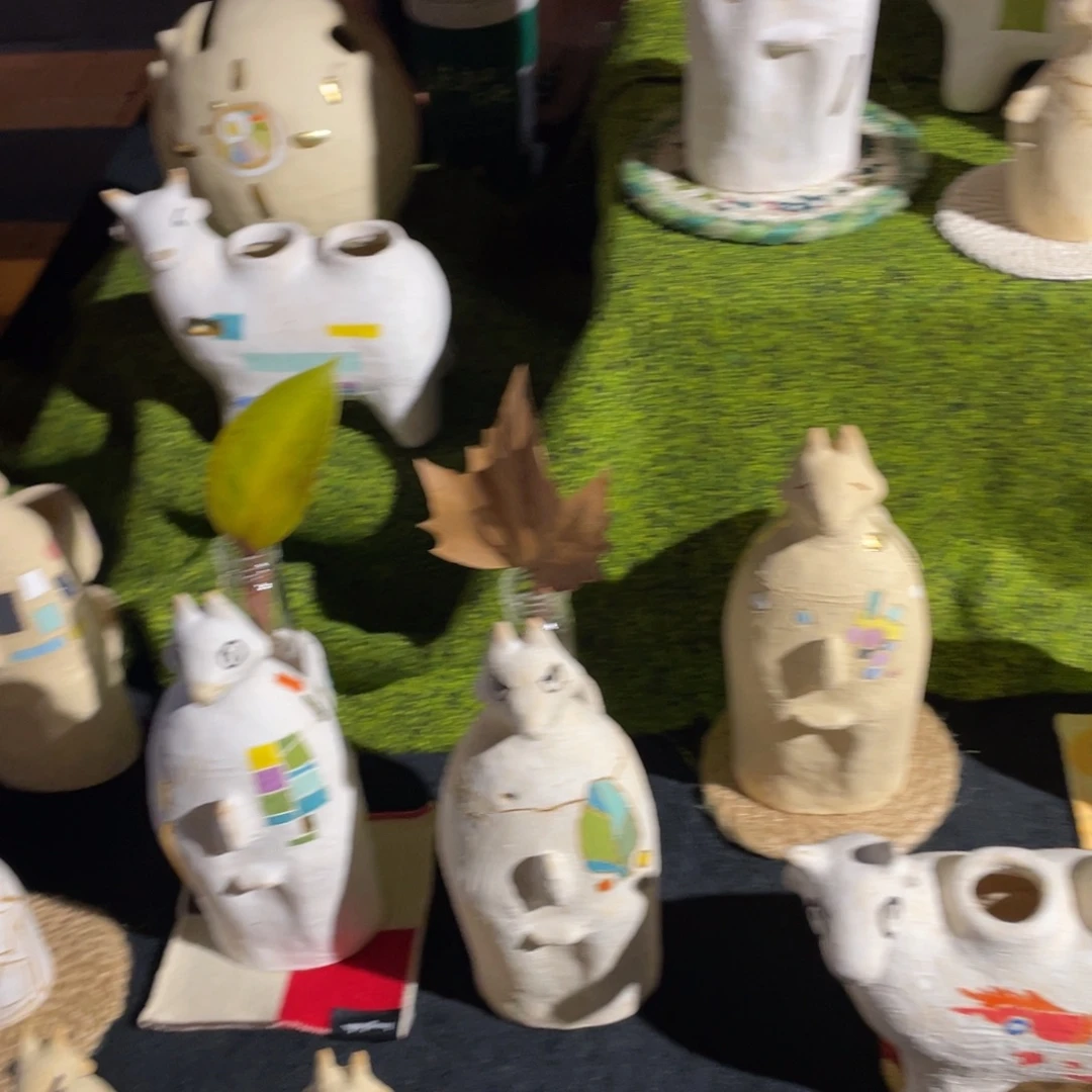 景德镇集市摊位红