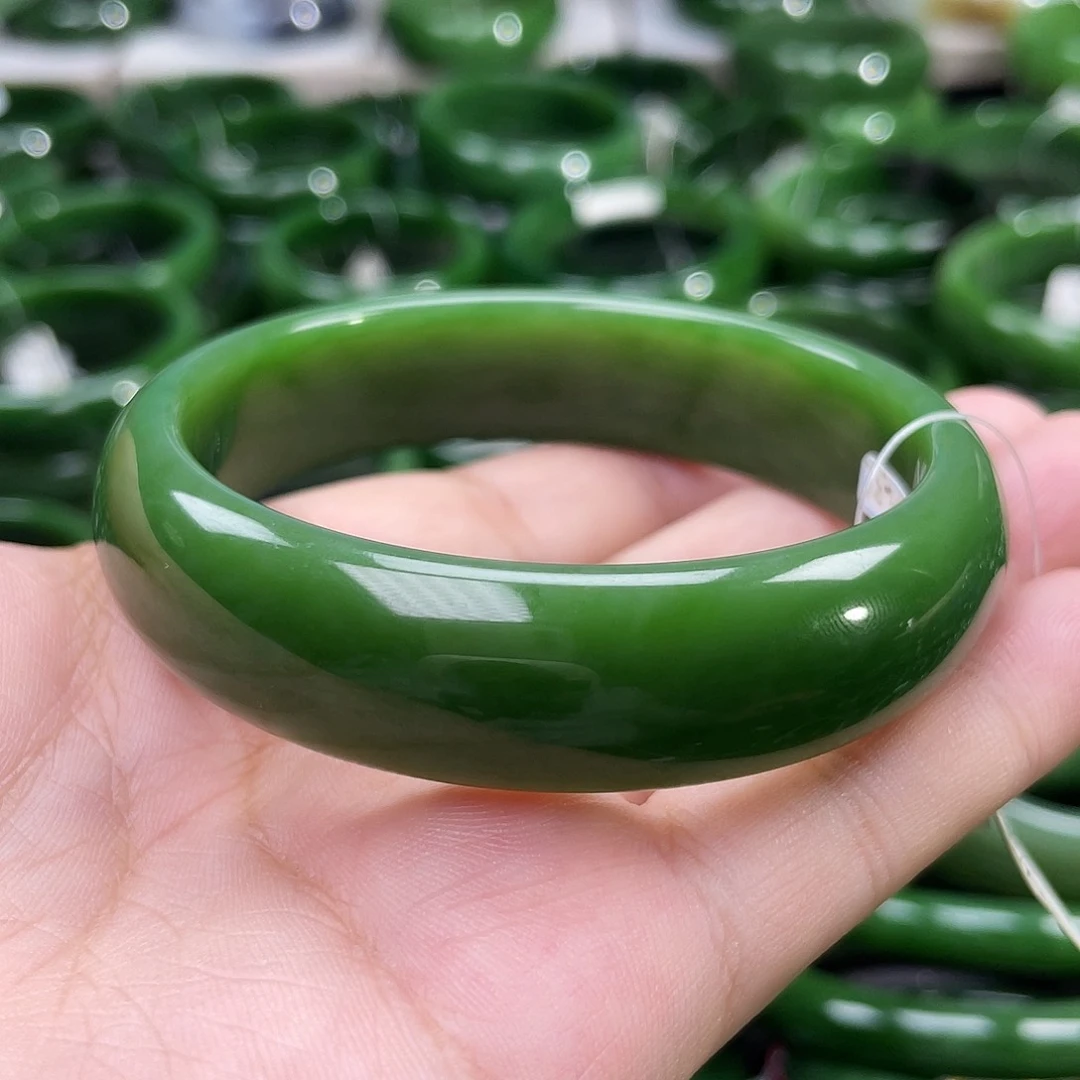 未镶嵌手镯和田玉（碧玉）