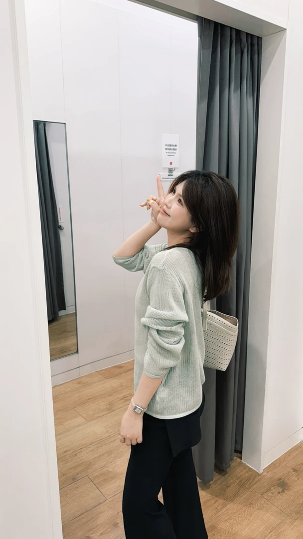 漫姐的店现货【半夏风铃】夏日防晒镂空设计感百搭针织衫透气防晒衣